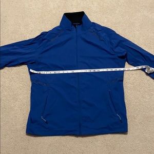 Lululemon windbreaker jacket size large
